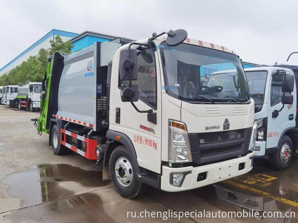 Howo 6cbm Garbage Compactor Truck 1